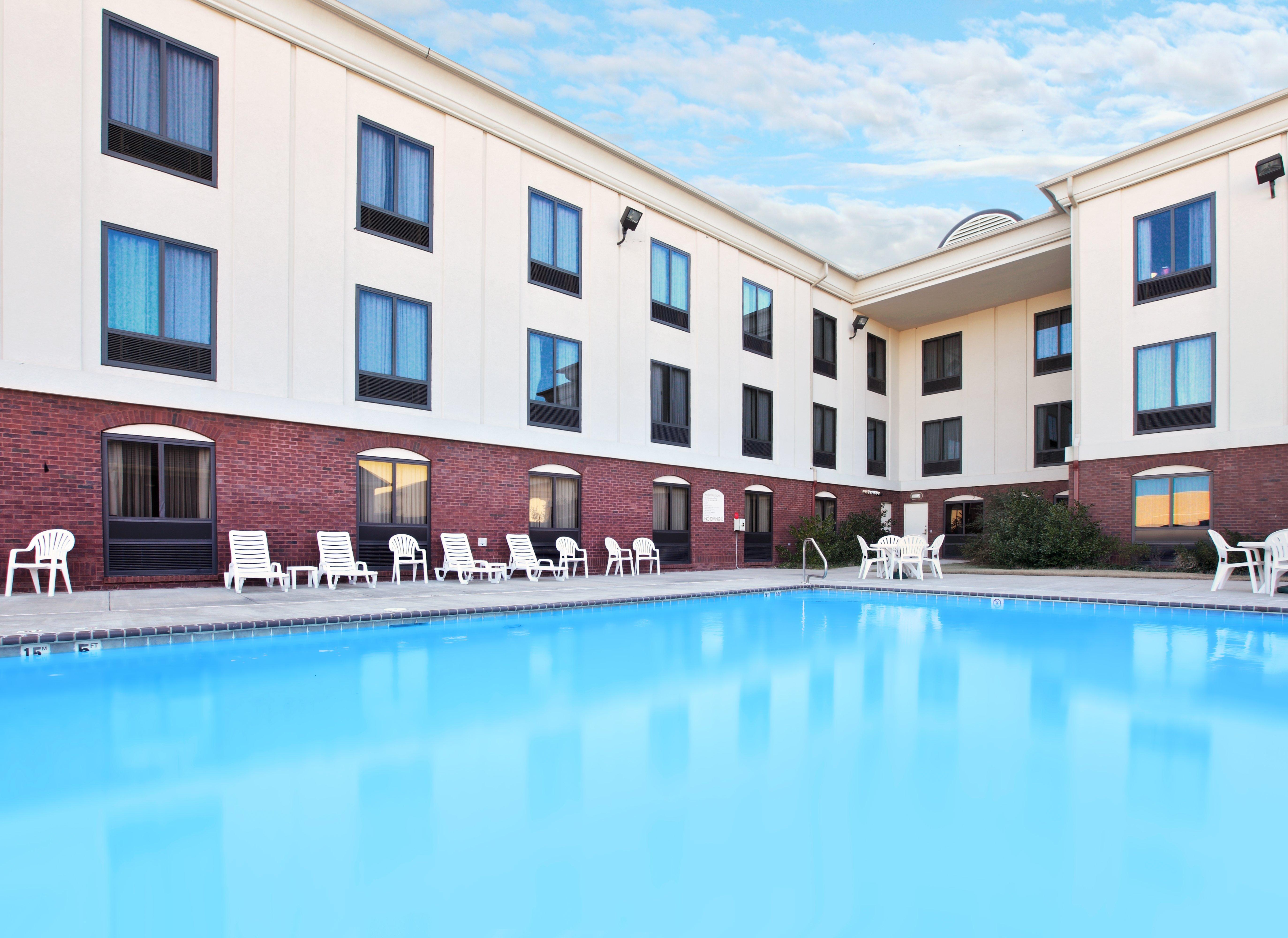 Holiday Inn Express & Suites Pine Bluff/Pines Mall By Ihg Extérieur photo