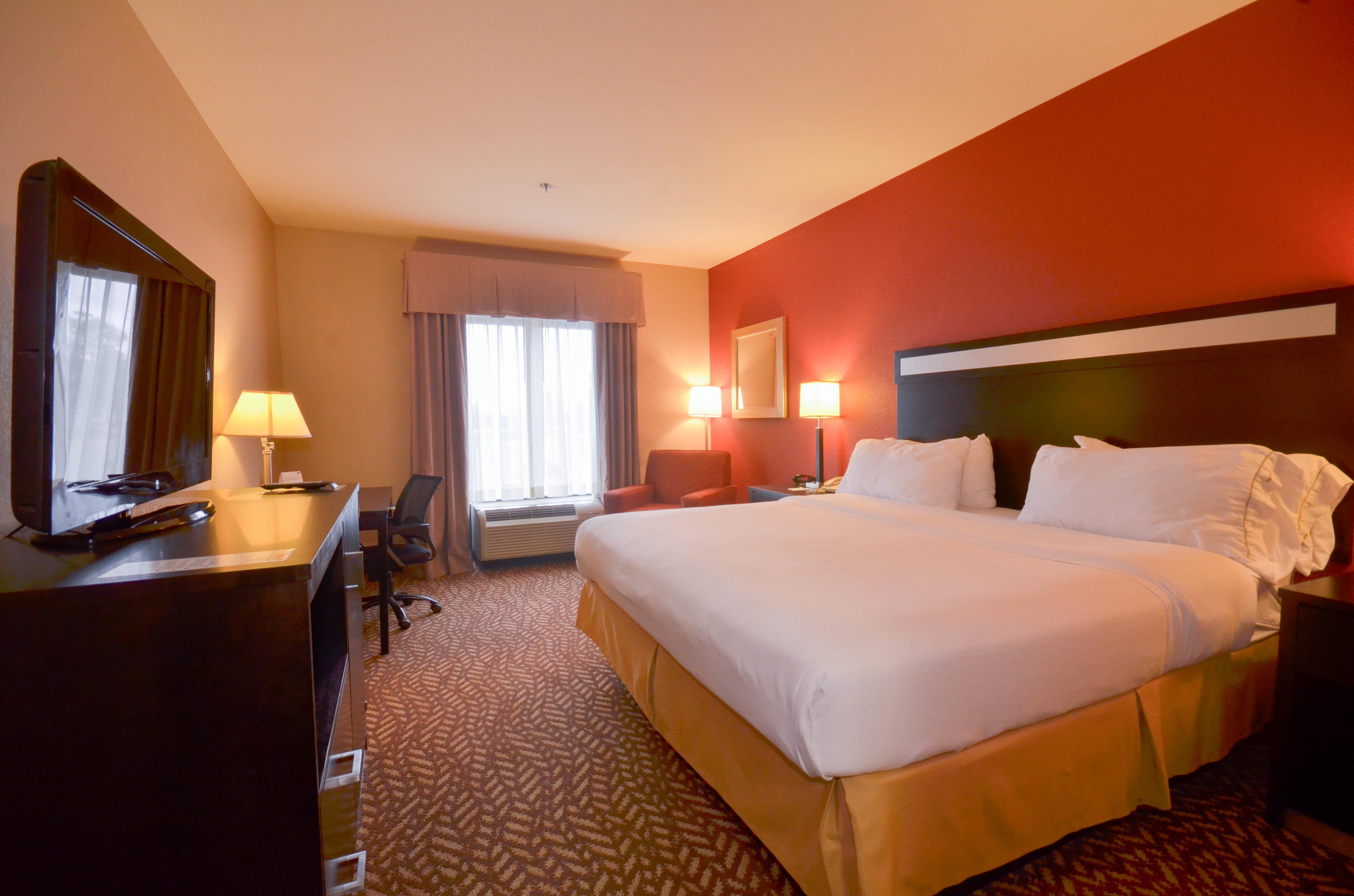 Holiday Inn Express & Suites Pine Bluff/Pines Mall By Ihg Extérieur photo